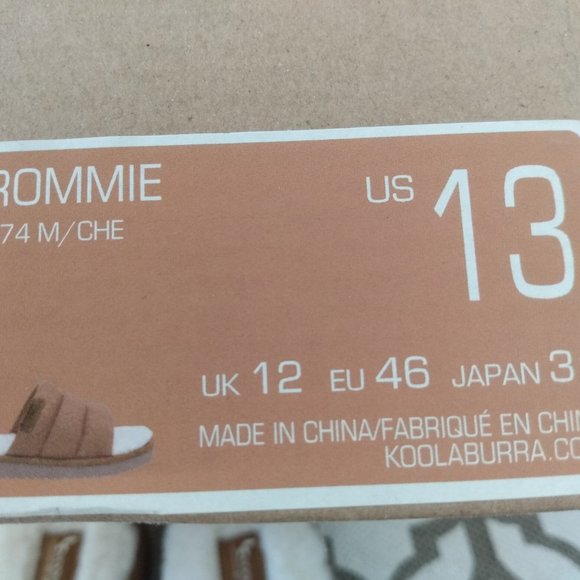 Koolabura by Ugg Rommie Sandal - Picture 8 of 8